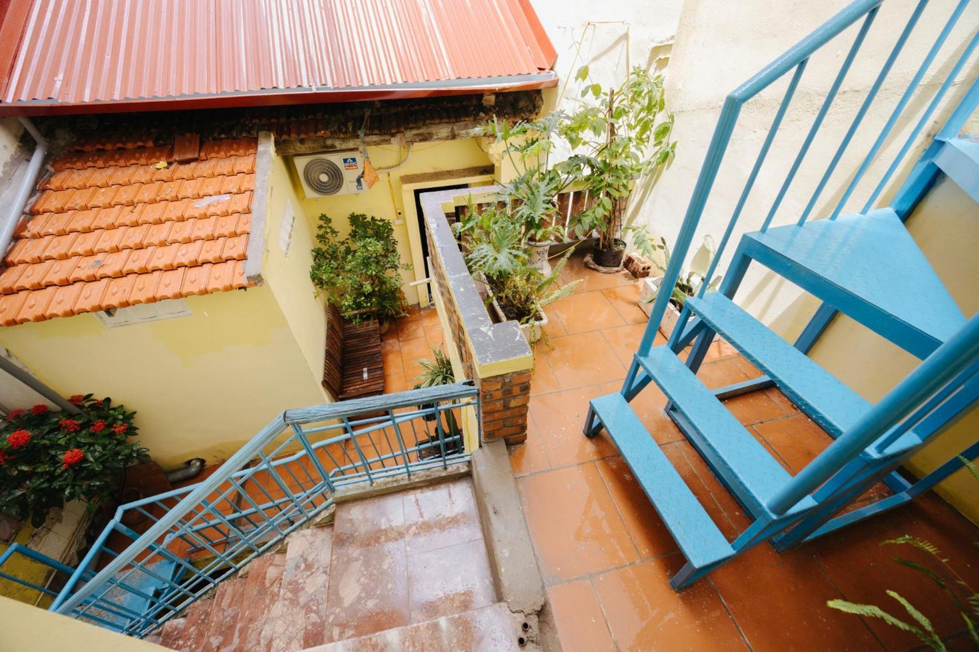 Homestay And Eggcoffee Central Hanoi Old Quarter Exterior foto